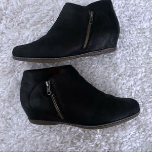 Dansko Leyla Hidden Wedge Ankle Booties SZ 41